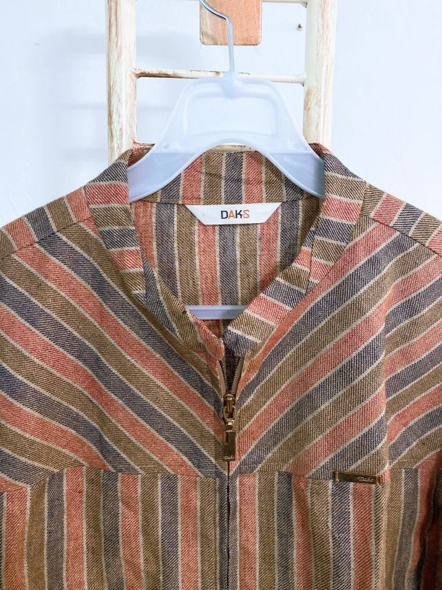 (77)닥스여자린넨100%스트라이프7부노카라자켓--1