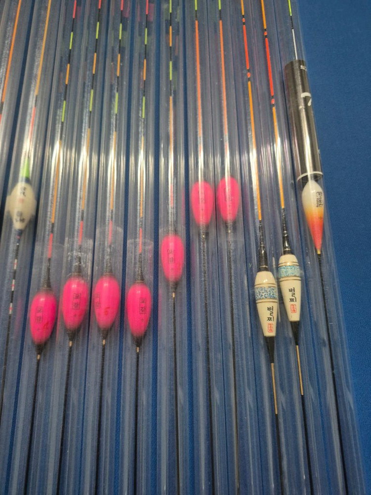 양어장 최고급 전자찌 27개 최고급 일반찌19개 몬스터 훈 별찌 교감 군계일학 프리피싱 일이삼찌등 A급 및 미사용 이미지