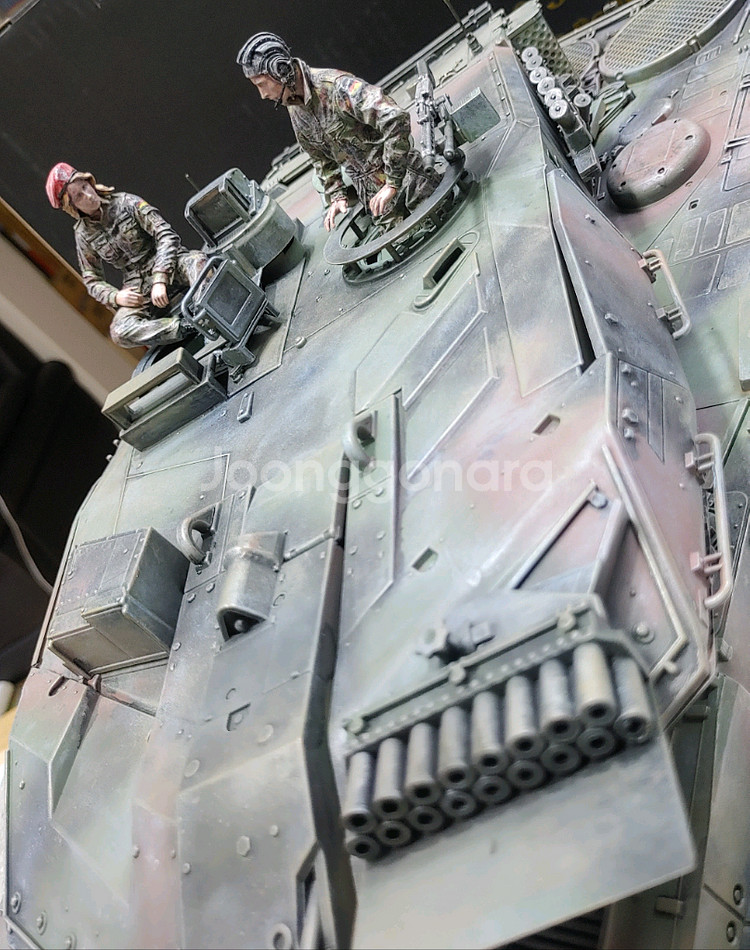 *각종교신가능*대형1/16정밀도색RC카탱크프라모델NEW레오파드2A7알씨카풀셋~바람에언덕에서--4