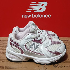 뉴발란스키즈 530 실버핑크135운동화24년1월제품