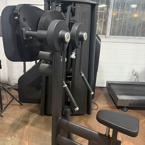 짐80 인터네셔널버전 체스트크로스오버 가슴 머신팝니다.