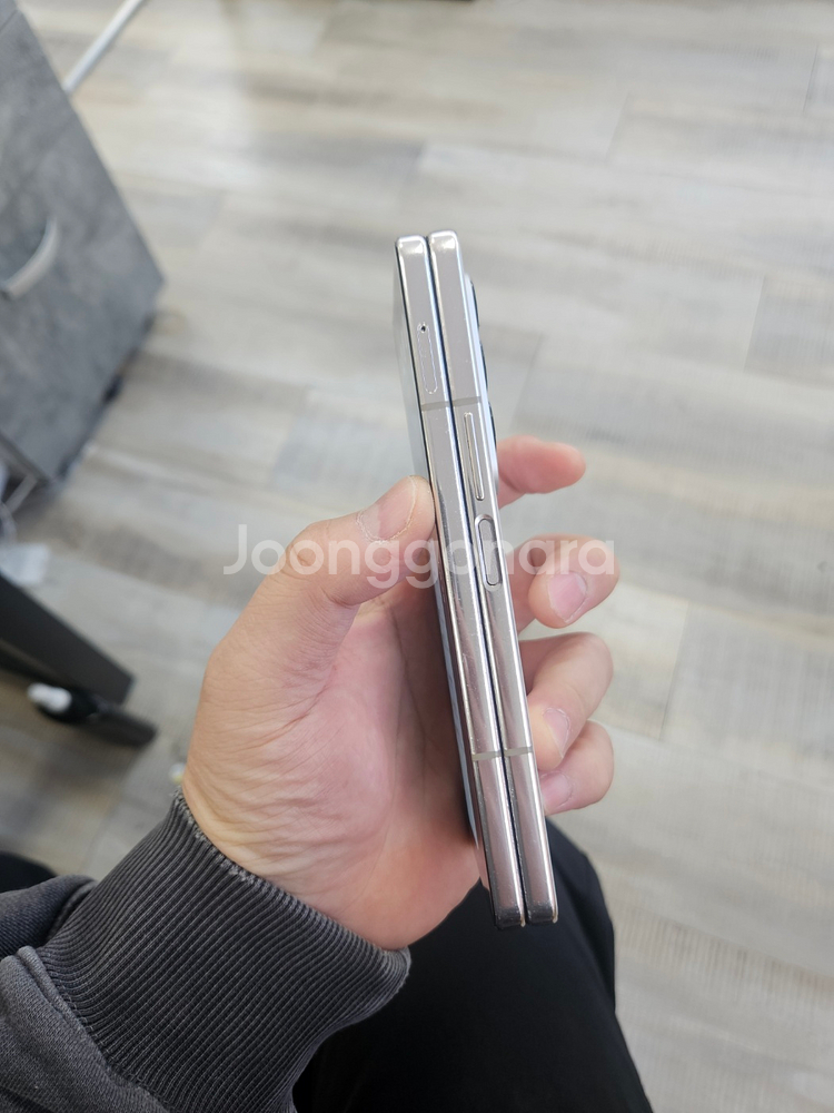 S급 갤럭시Z폴드4 정상해지단말기 판매 중고폰F936--6