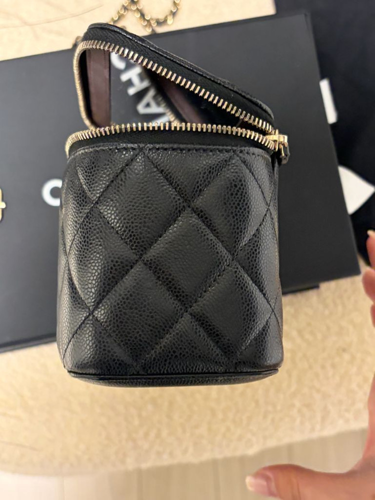 샤넬 클래식 베니티 캐비어 블랙 금장(내장칩) 이미지