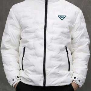 프라다 경량패딩 남성