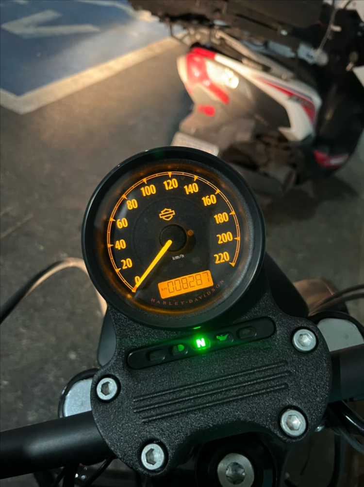 (가격인하)할리데이비슨 아이언883 2020년식--3