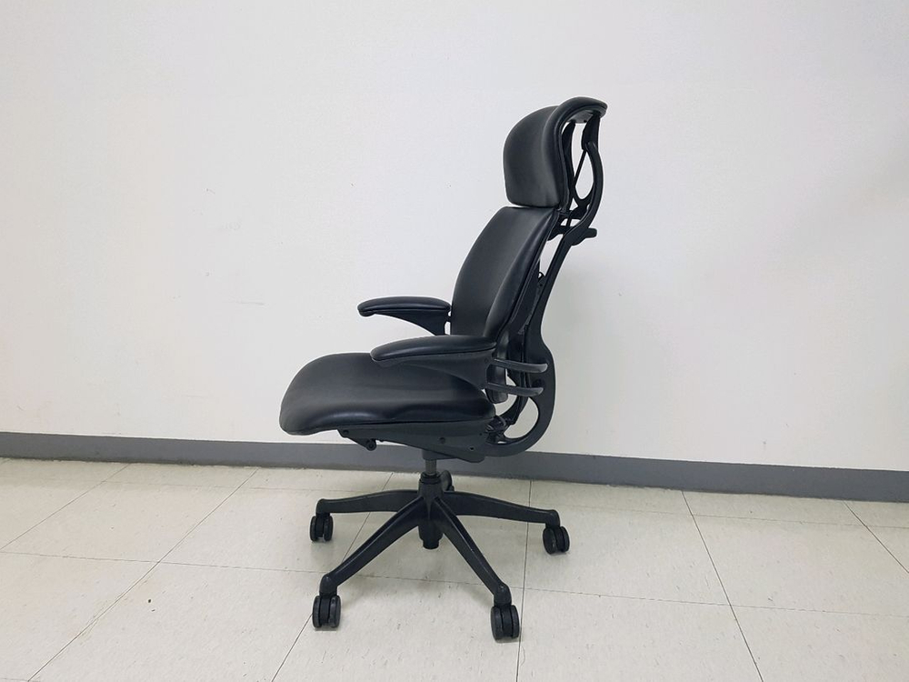 휴먼스케일 프리덤 헤드레스트의자--1