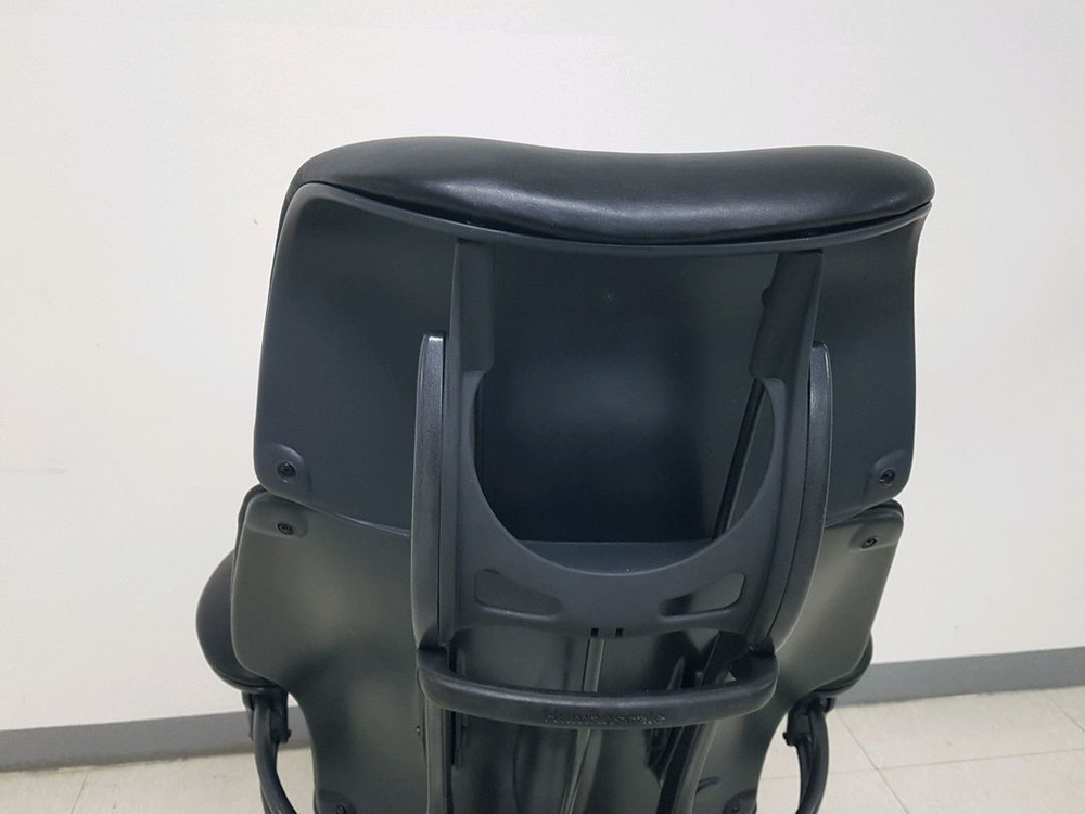 휴먼스케일 프리덤 헤드레스트의자--2