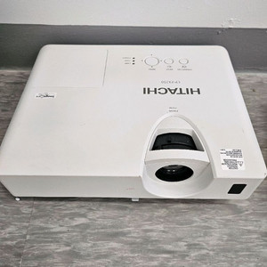 빔프로젝터 히다치 cp-x3042wn 3200 빔프로젝트