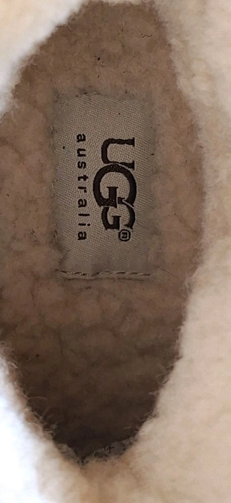 230 UGG 어그부츠 앵글부츠 겨울부츠 이미지