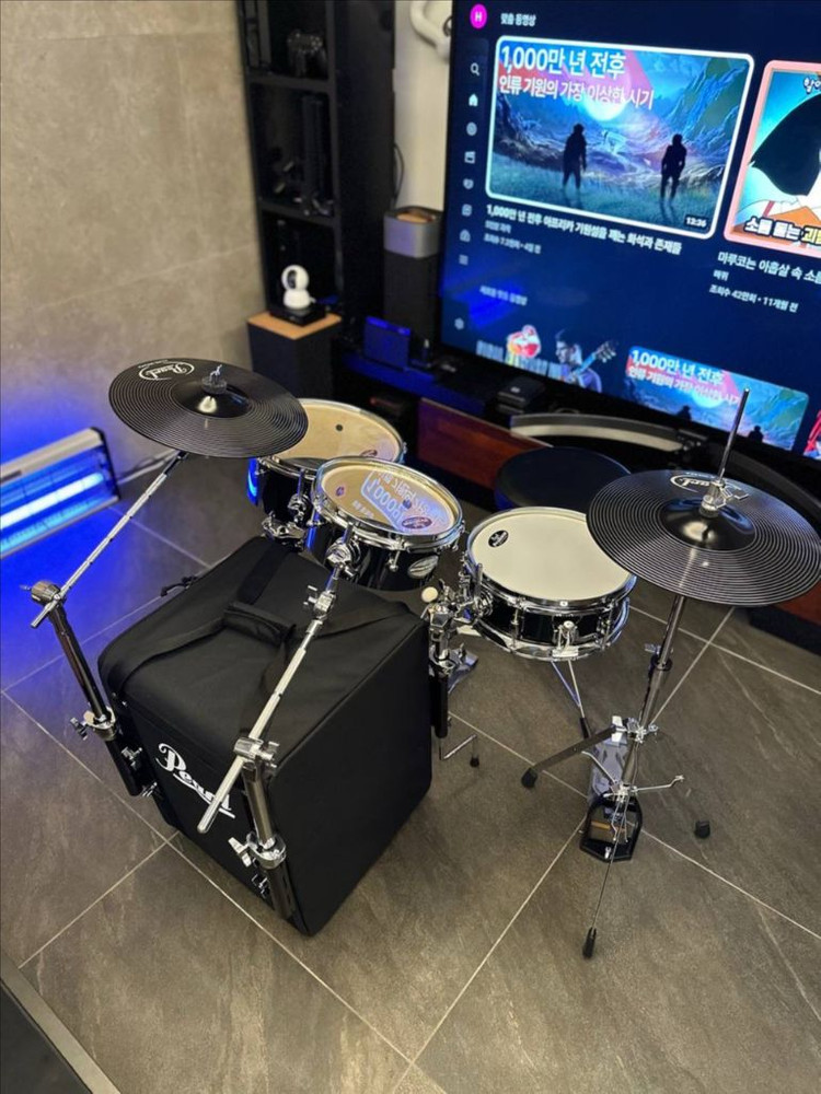 [드럼][새제품] Pearl 리듬 트래블러 버전2 버스킹 드럼 4기통 풀세트(심벌포함) 새제품 팝니다.--0