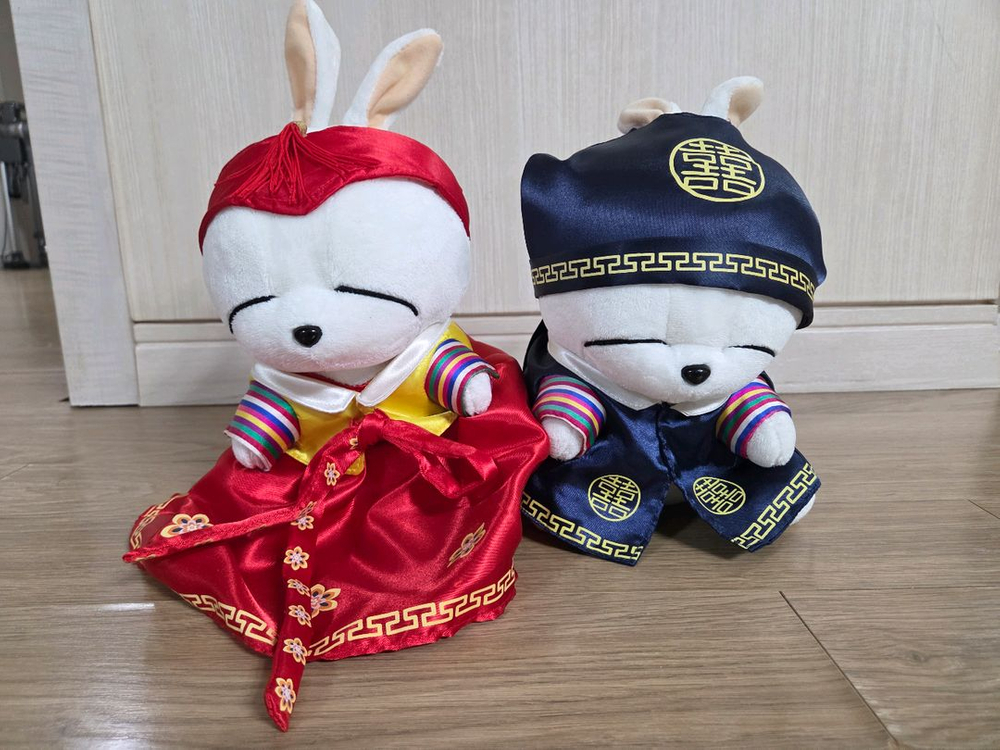 마시마로 한복 인형 2개 팝니다.(정품) 이미지