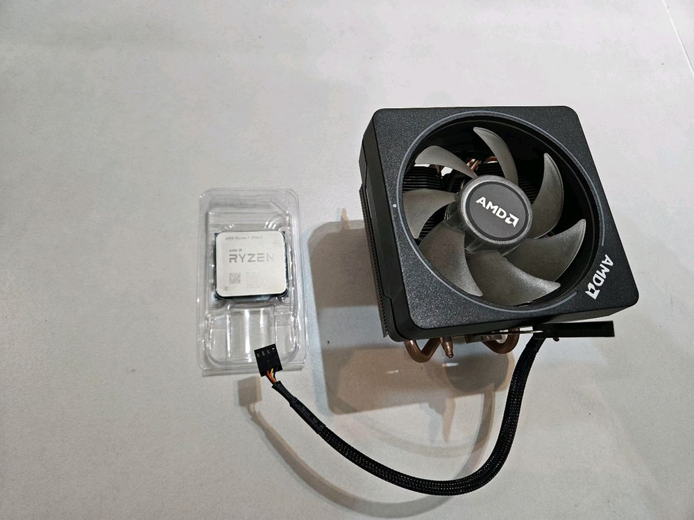 AMD 라이젠7-3세대 3700X (마티스)--1