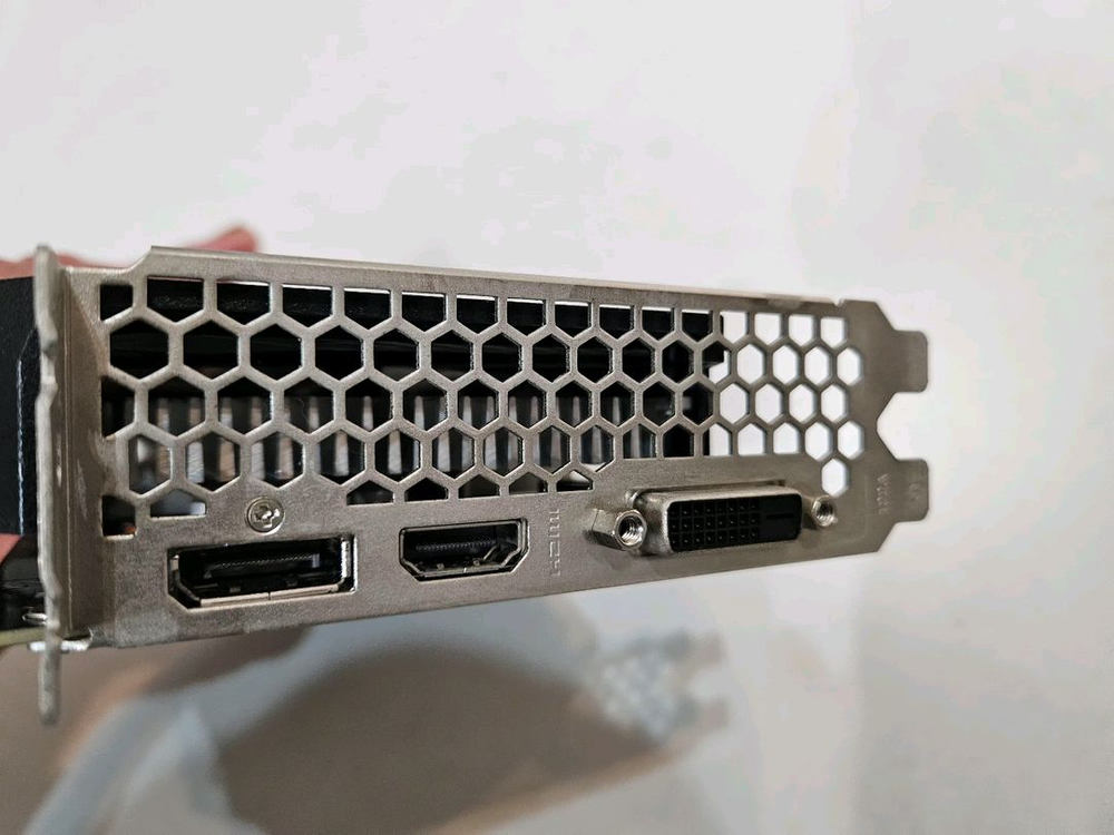 이엠텍 지포스 GTX 1650 SUPER STORM X NANO OC D6 4GB--3