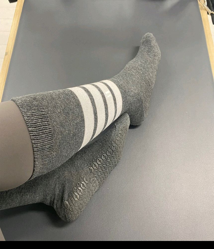 [새상품]여성운동양말 논슬립니삭스 논슬립양말 필라테스양말 요가양말--1