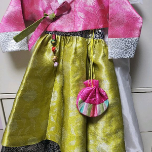 여아한복 3호 2만원.속치마포함 이미지