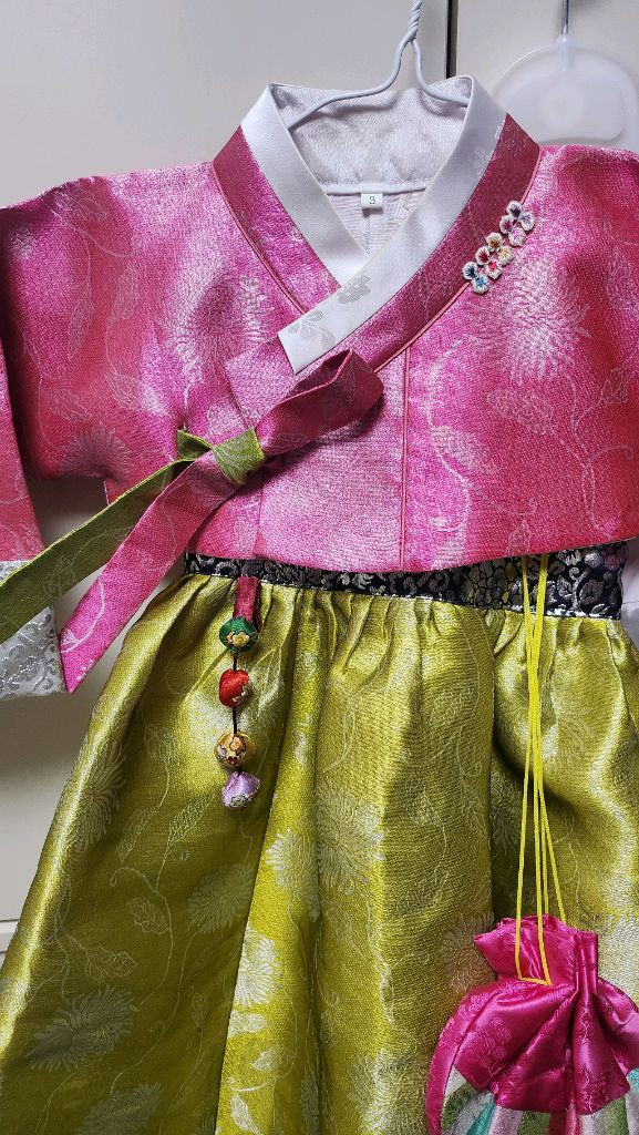 여아한복 3호 2만원.속치마포함 이미지