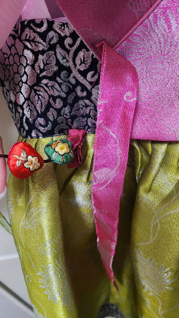 여아한복 3호 2만원.속치마포함 이미지