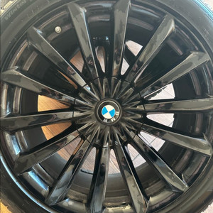 BMW 6gt 7시리즈 휠4짝 스노우타이어4짝팝니다 이미지