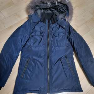 무스너클 린간 패딩M.(90~95사이즈).상태 아주깨끗