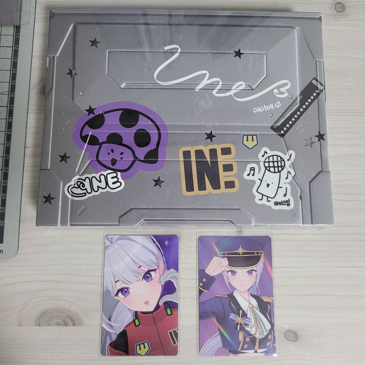 이세돌/이세계아이돌 개인앨범 아이네 바인더(랜덤포카/비마라) 이미지