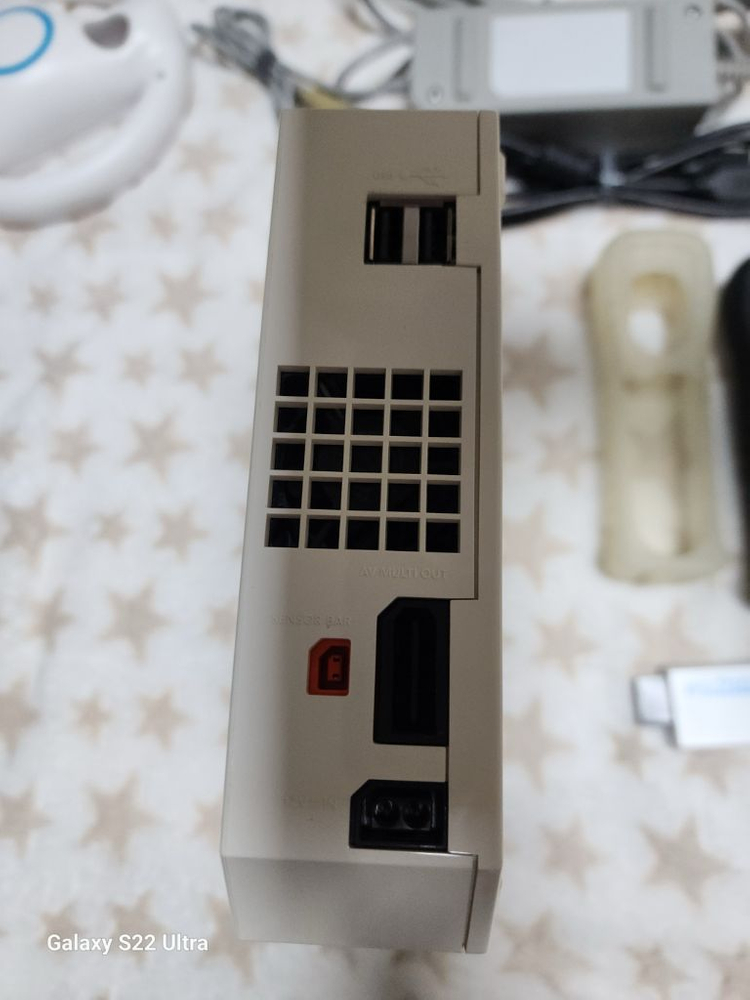 닌텐도 Wii 본체 .2인셋트 부속전부포함.HDMI변환기.HDMI선 전부포함작동이상없음.--7