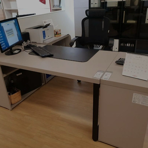 한샘 책상 팔아요 이미지