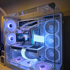 라이젠7 9800X3D RTX5080 리안리 비전PC 팝니다 이미지
