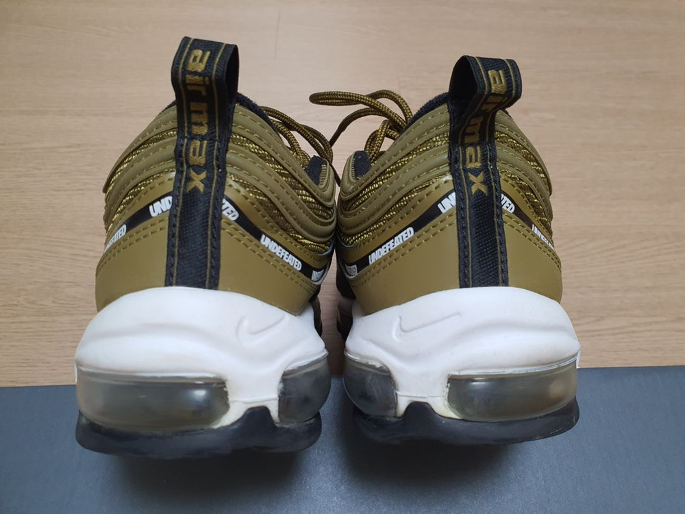 나이키 언디핏 맥스97 카키 275사이즈 11만원--5