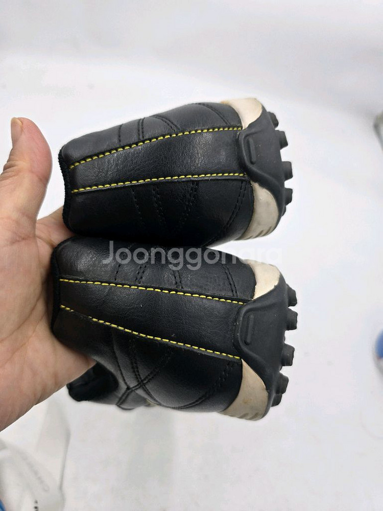 나이키 축구화 275--2