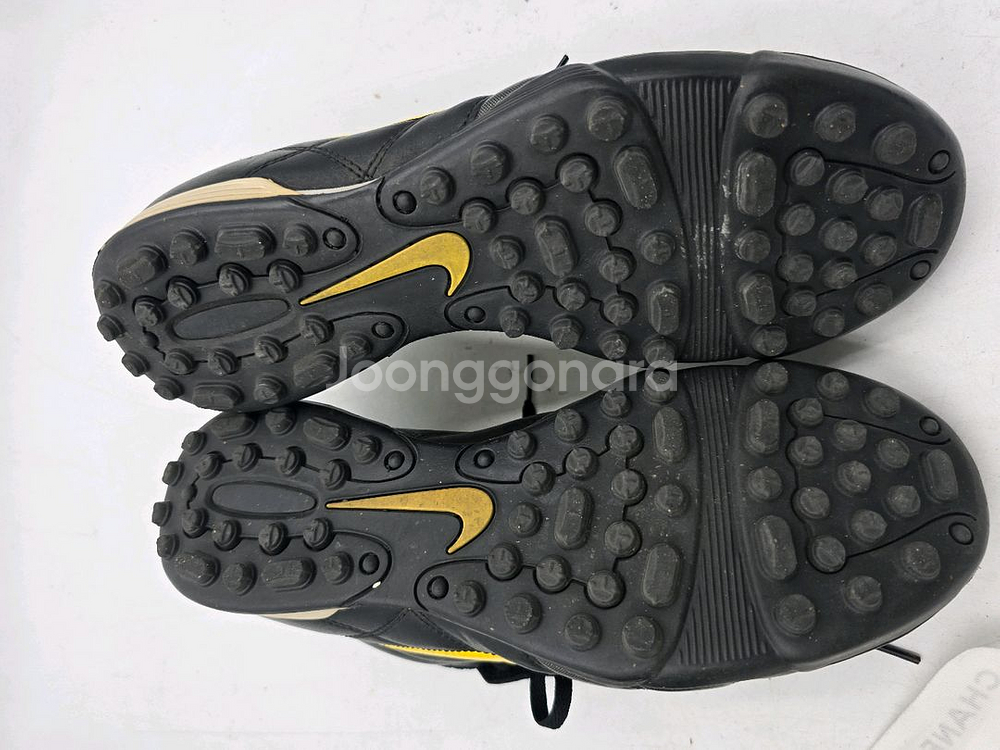 나이키 축구화 275--3