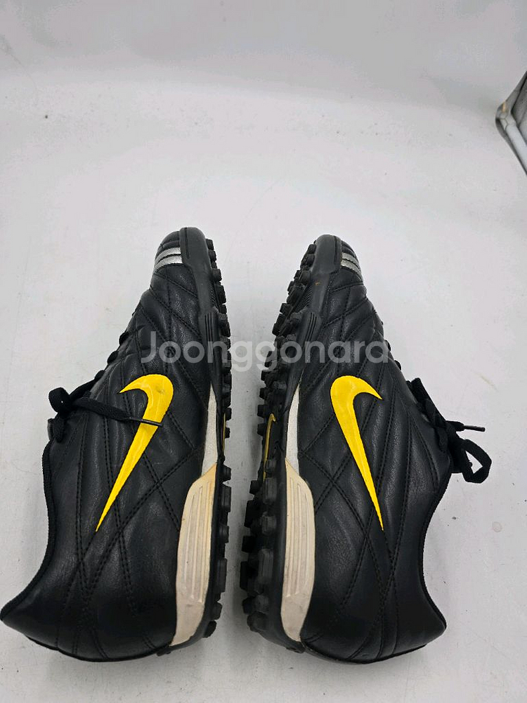 나이키 축구화 275--4