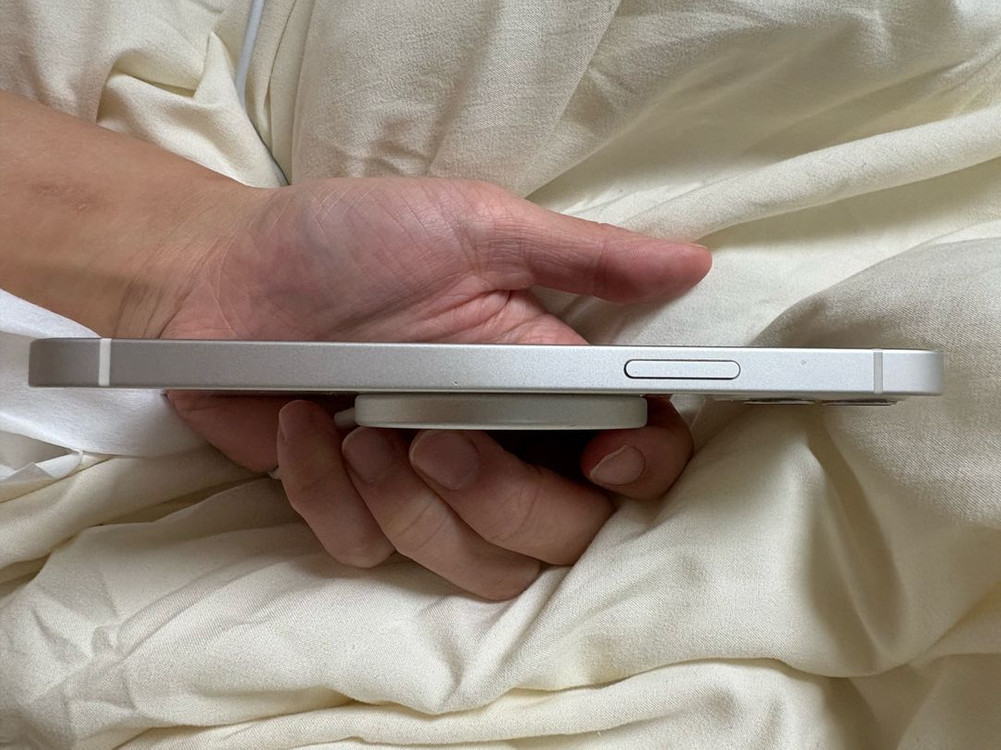 아이폰 12 128gb 화이트 판매(네고가능) 이미지