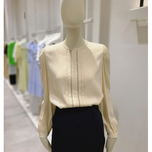 잇미샤 it michaa 컬러 자수 블라우스 44사이즈