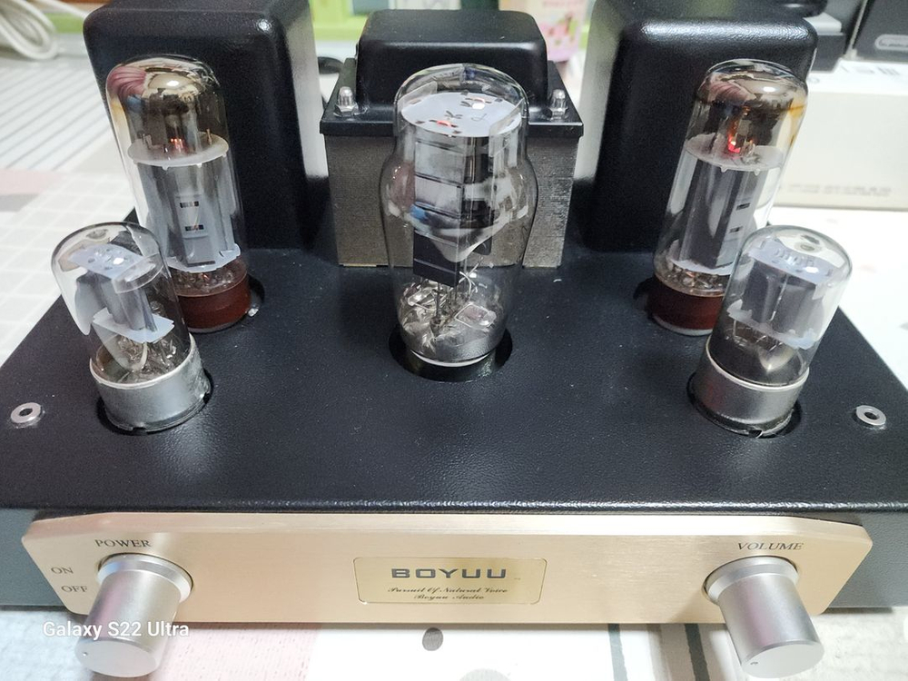 BOYUU. A9 BYA9 EL34 Tube Amp.파손기스없음.램프에전원들어옴.사용법을몰라서작동상태확인불가--0