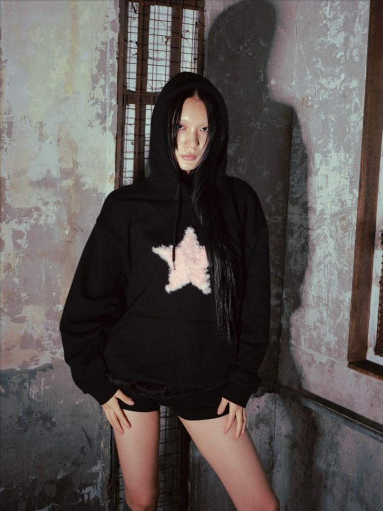 suck my kiss 락앤롤 별 후드티 미스치프 보헤미안서울 코이세이오 쓰리타임즈 페일제이드 나체 마뗑킴 이미지