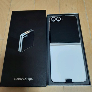 갤럭시Z플립6 512G 개봉새것(화이트에디션)