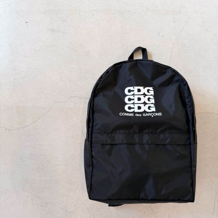 꼼데가르송 로고 프린트 나일론 백팩--0