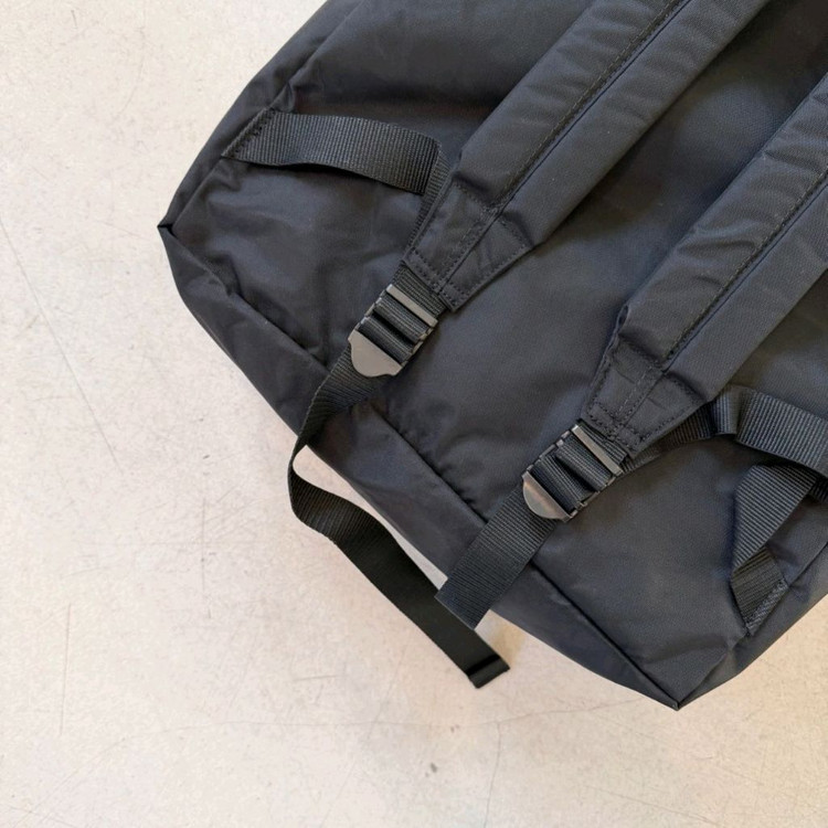 꼼데가르송 로고 프린트 나일론 백팩--6