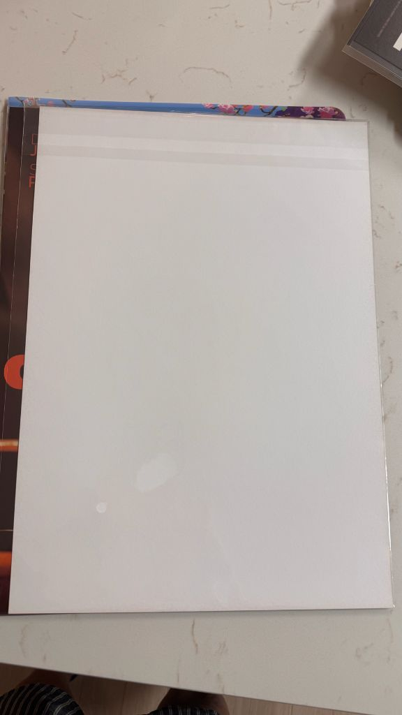 리틀아멜리 폴더, 포스터, 그리고 뱃지 판매--1