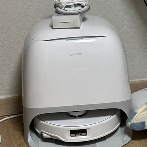 로보락 Qrevo Curv 로봇청소기 /문턱 돌파/머리카락 엉킴방지/로봇팔 사각지대청소