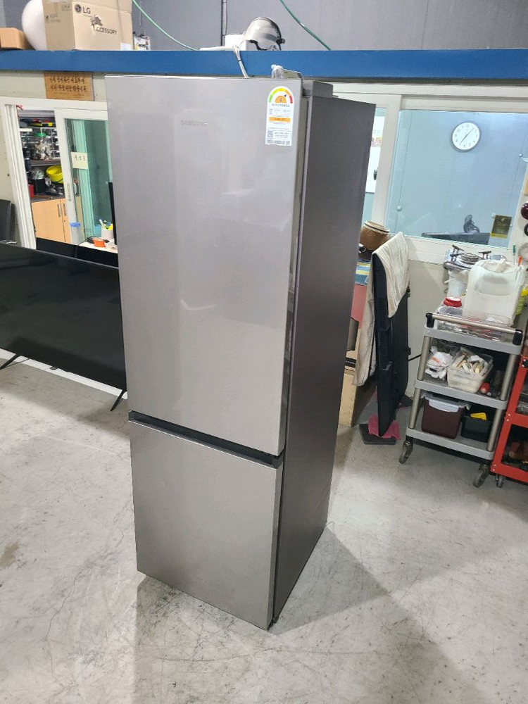 무료배송설치, 2023년, 삼성 332리터 슬림형냉장고 이미지