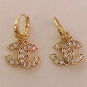 큐빅 귀걸이(새상품)