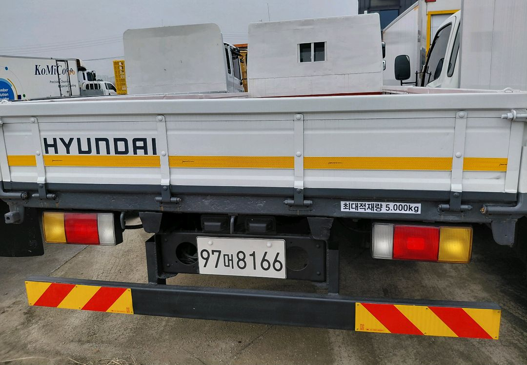 5톤5M30중축카고판매합니다--2