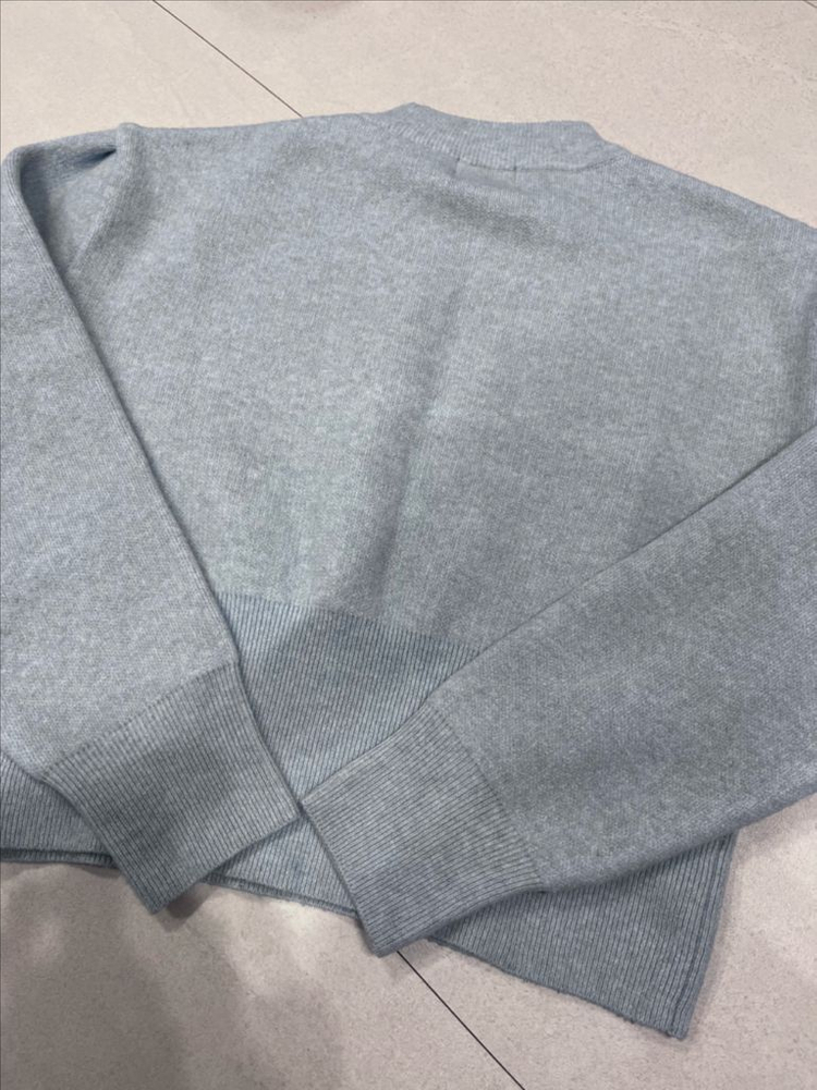 마리떼프랑소와저버 크롭 니트 팝니다--2