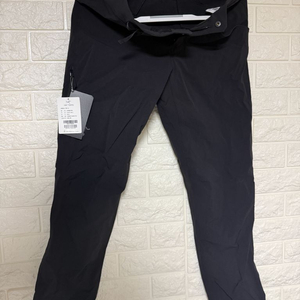 컨실 팬츠 24fw 숏 기장 30인치 블랙