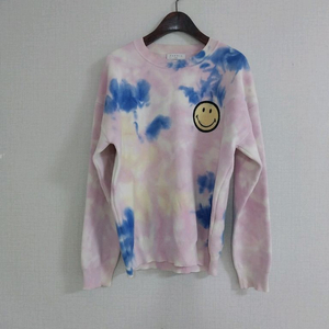 산드로 스마일리 타이 다이 맨투맨