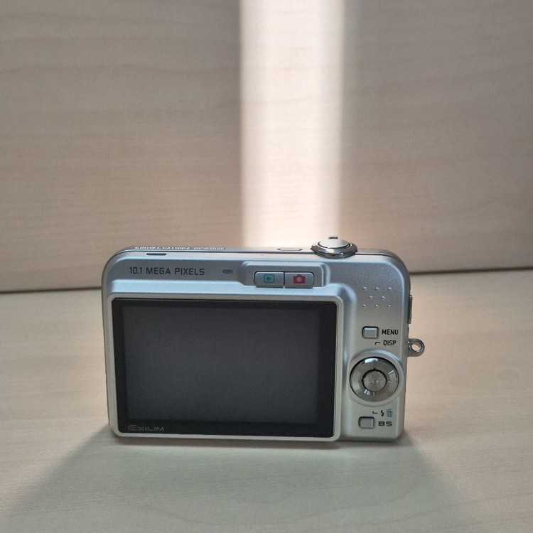 카시오 엑슬림 EX-Z1050 빈티지디카 이미지