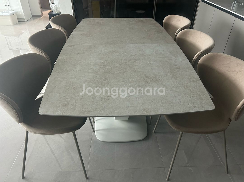 보컨셉 알리칸테 확장형 식탁테이블, 해밀턴 의자체어--6