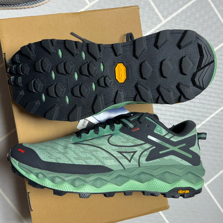 미즈노 웨이브 10 무진 270 트레킹화 새상품 이미지