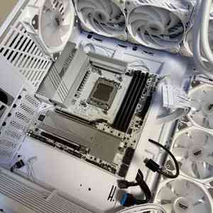 기가바이트 b650m 어로스 엘리트 ax ice